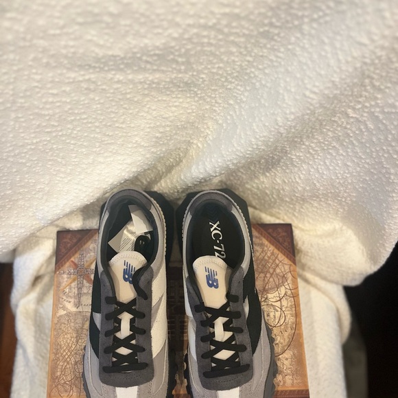 New Balance Black and Gray Athletic Shoes - Picture 1 of 8